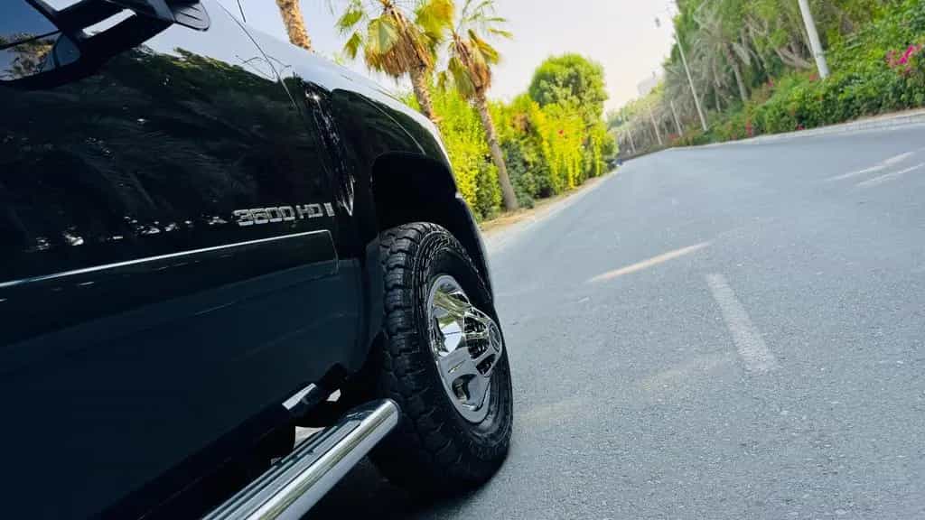Chevrolet Silverado 3500HD*V8*LUFT*4X4*LEDER*NAVI*AHK*1HAND*CARFAX 12/2009-photo-21