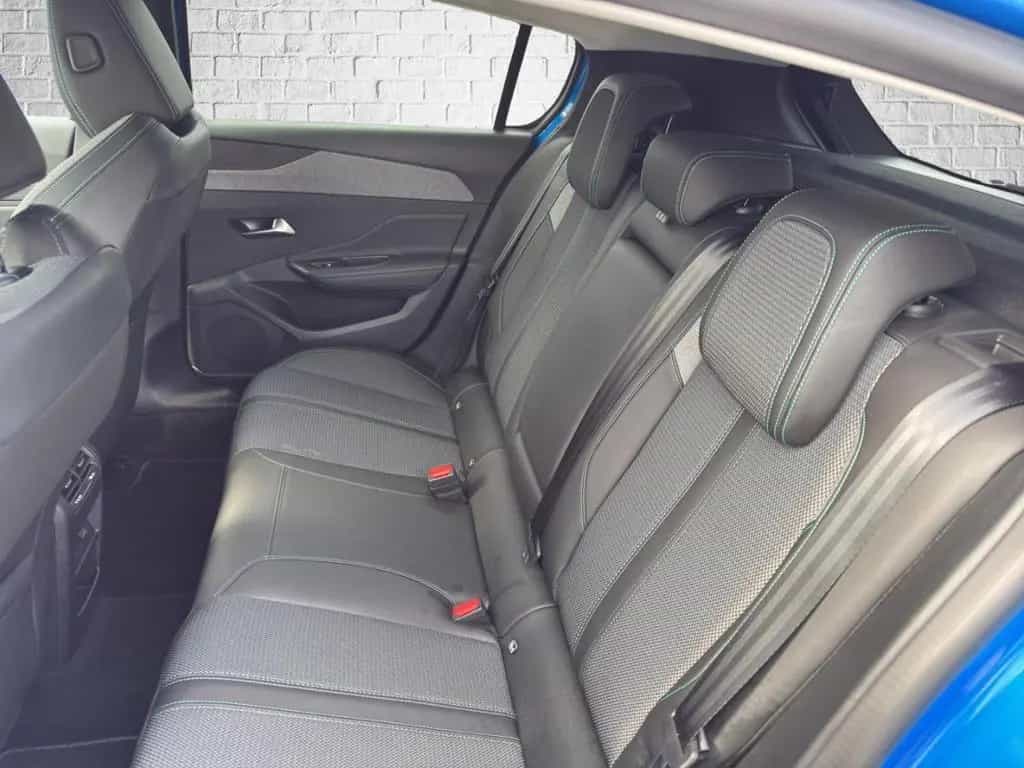 Peugeot 308 1.2 130 EAT8 Allure Pack Navi Sitzheizung 10/2023-photo-10