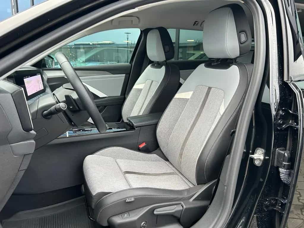 Opel Astra L ST 1.2 Business Elegance Autom. LED Navi 07/2023-photo-8