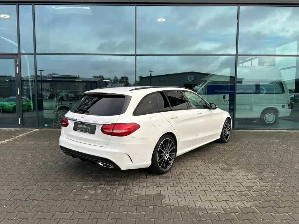 Mercedes-Benz C 200 C200 T AMG-Line Night LED Kamera Burmester 19" 11/2017-photo-1