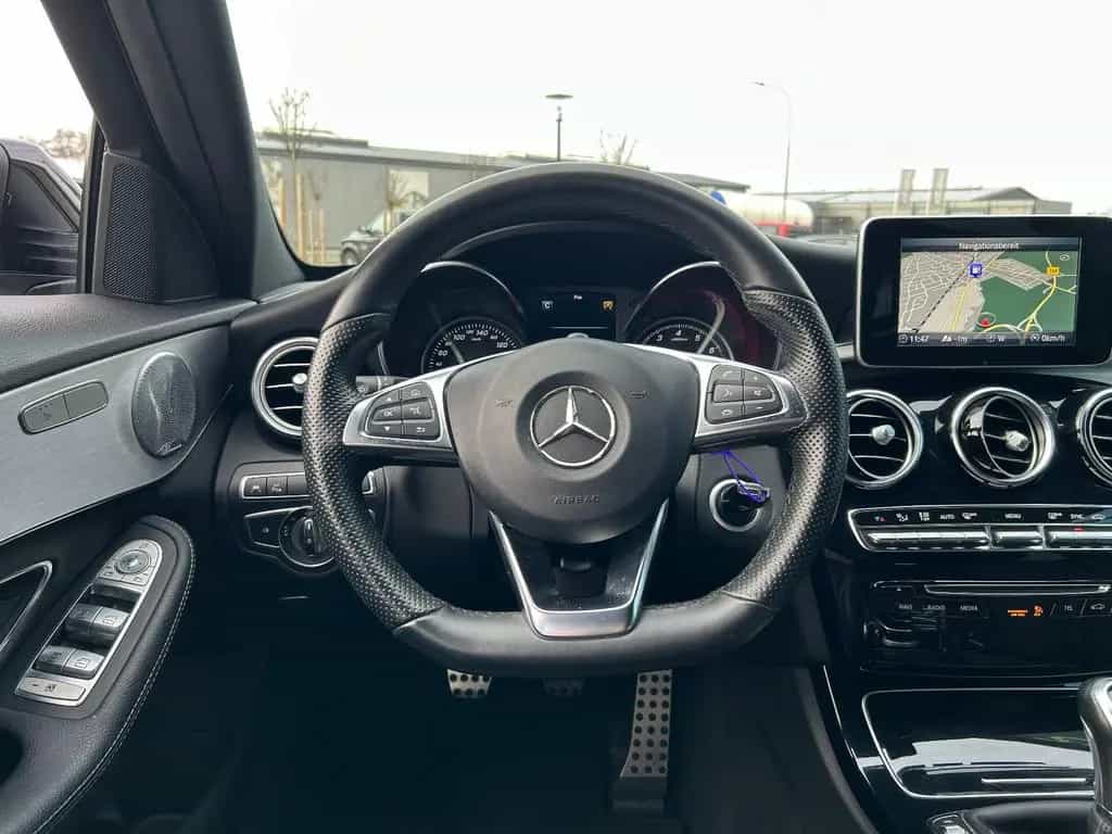 Mercedes-Benz C 200 C200 T AMG-Line Night LED Kamera Burmester 19" 11/2017-photo-21