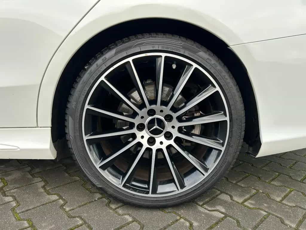 Mercedes-Benz C 200 C200 T AMG-Line Night LED Kamera Burmester 19" 11/2017-photo-6