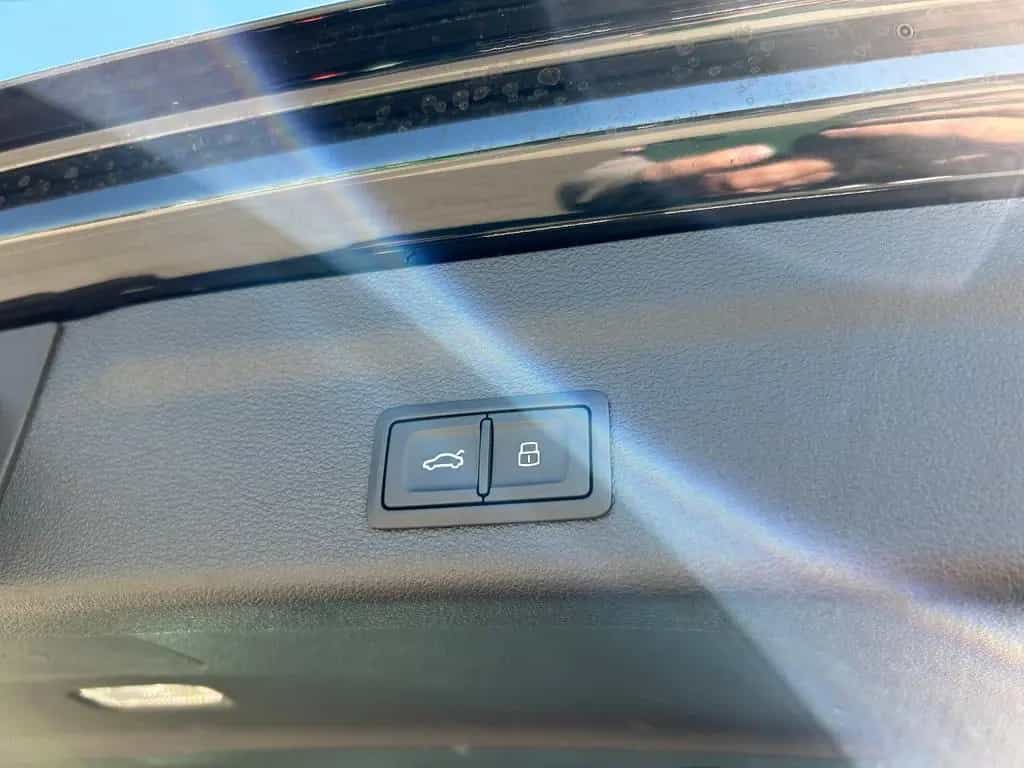 Audi A6 Avant 40 TDI quattro Stronic LED ACC Leder 03/2021-photo-16