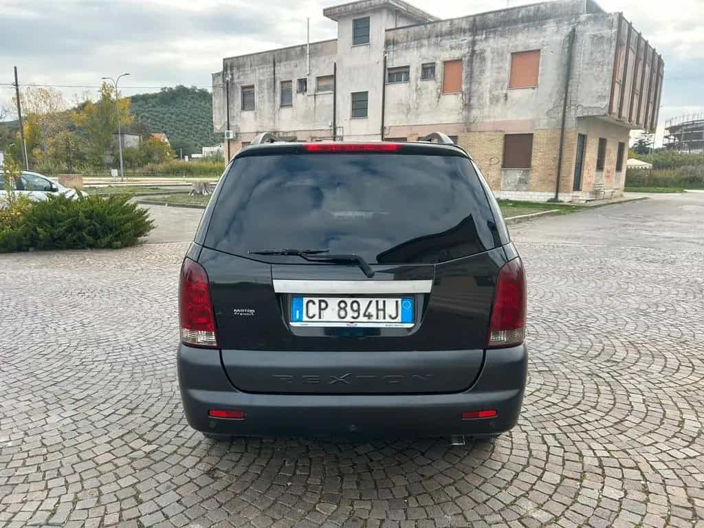 Ssangyong Rexton 2.7 XDi cat Premium 4x4 03/2005-photo-2