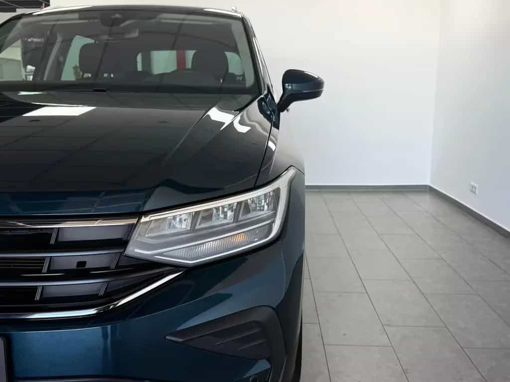 Volkswagen Tiguan 1.5 TSI Move AHK R-Kamera ACC Navi 06/2023-photo-3