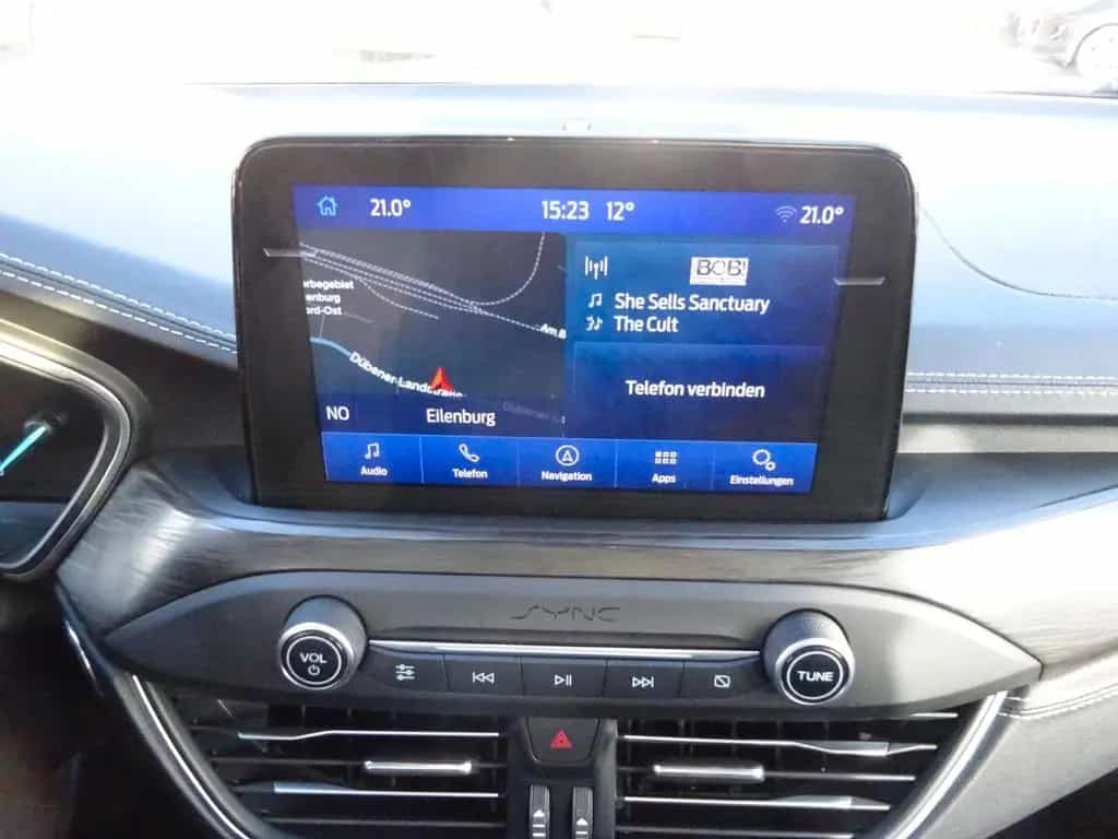 Ford Focus 150PS Autm. Vignale B&O Pano Navi LED 06/2018-photo-14