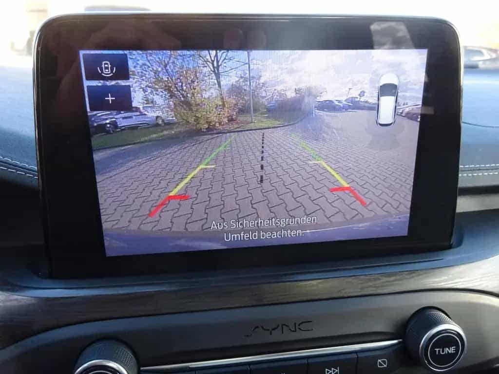 Ford Focus 150PS Autm. Vignale B&O Pano Navi LED 06/2018-photo-26