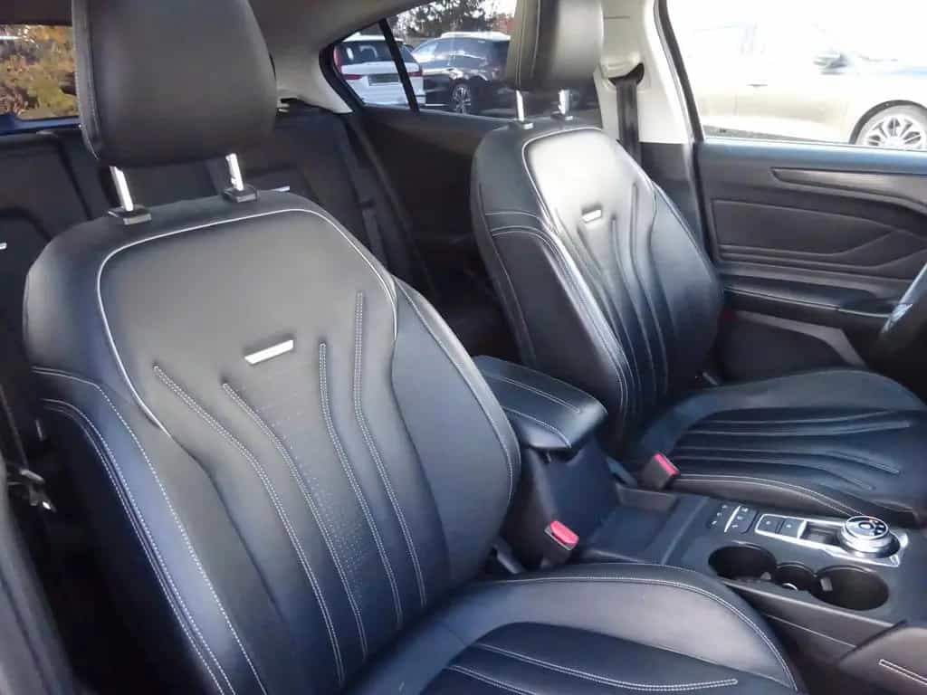 Ford Focus 150PS Autm. Vignale B&O Pano Navi LED 06/2018-photo-9