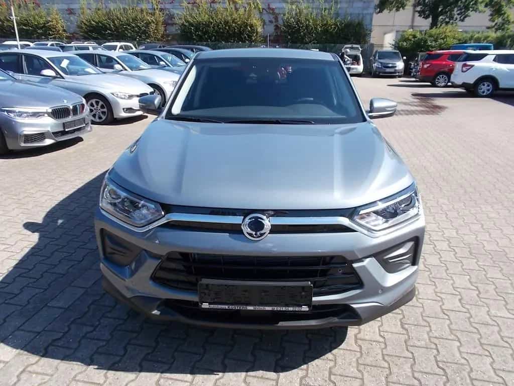 Ssangyong Korando Amber 1.5 T, 6-Gang SHZ Kamera PDC 01/2025-photo-1