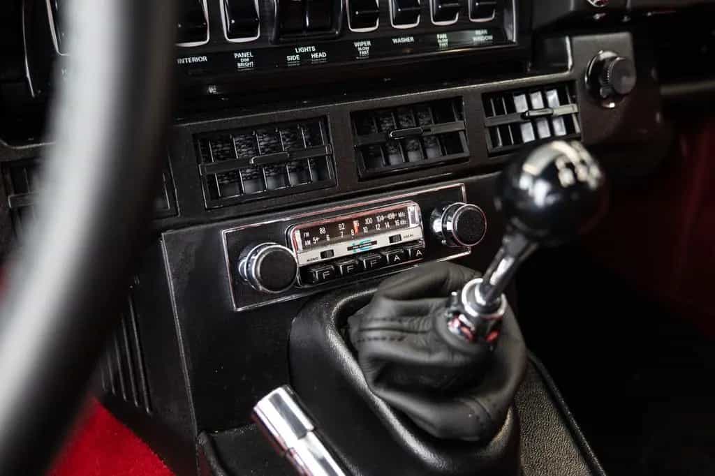 Jaguar E-Type Series III Coupe 2+2 /V12/Manual 07/1972-photo-8