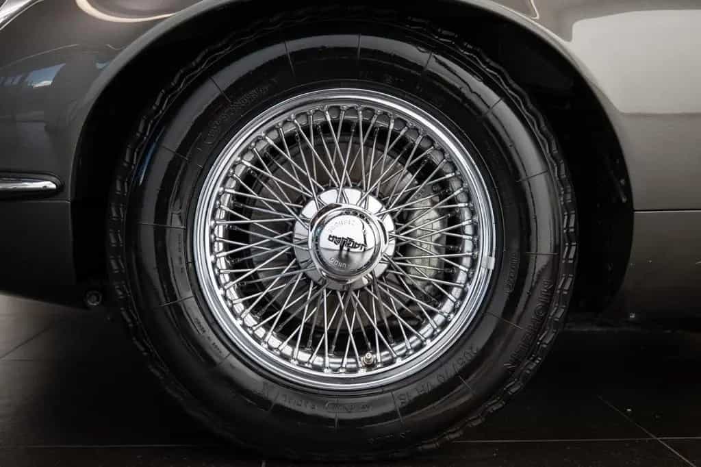 Jaguar E-Type Series III Coupe 2+2 /V12/Manual 07/1972-photo-11