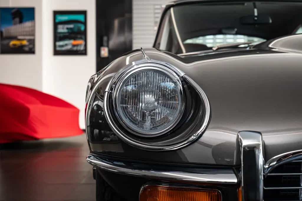 Jaguar E-Type Series III Coupe 2+2 /V12/Manual 07/1972-photo-12
