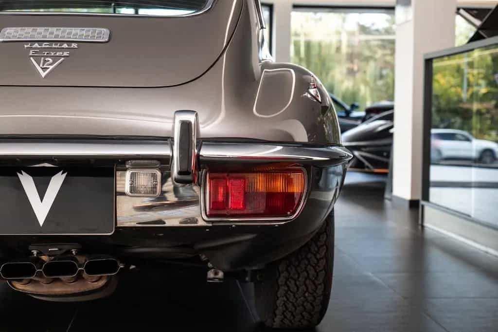 Jaguar E-Type Series III Coupe 2+2 /V12/Manual 07/1972-photo-13