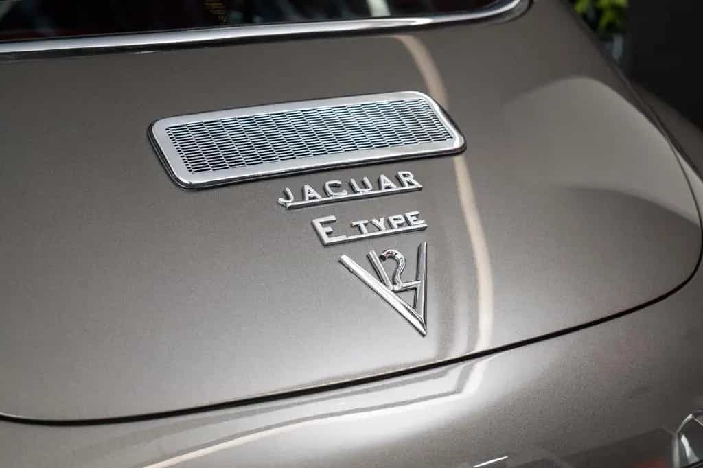 Jaguar E-Type Series III Coupe 2+2 /V12/Manual 07/1972-photo-16