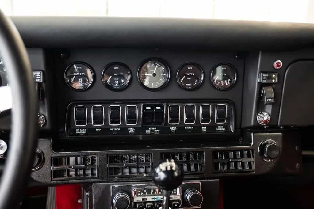 Jaguar E-Type Series III Coupe 2+2 /V12/Manual 07/1972-photo-6