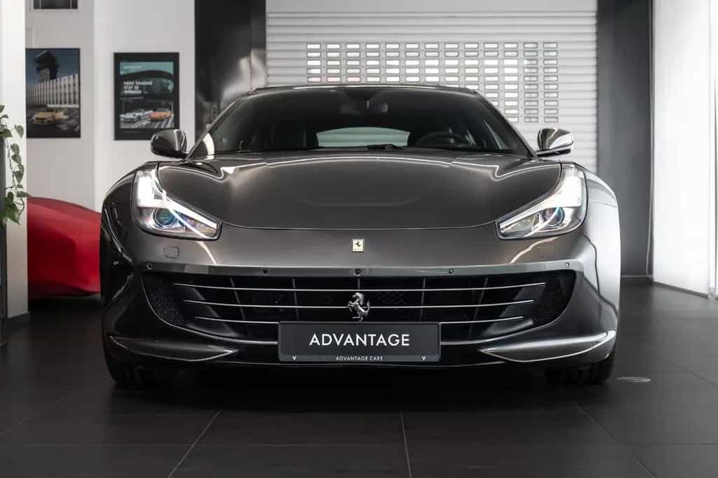 Ferrari GTC4 Lusso V12 /JBL/Camera/Lift 06/2018-photo-1