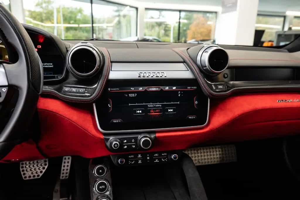 Ferrari GTC4 Lusso V12 /JBL/Camera/Lift 06/2018-photo-10