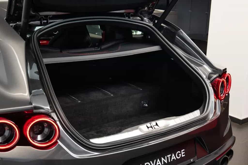 Ferrari GTC4 Lusso V12 /JBL/Camera/Lift 06/2018-photo-22
