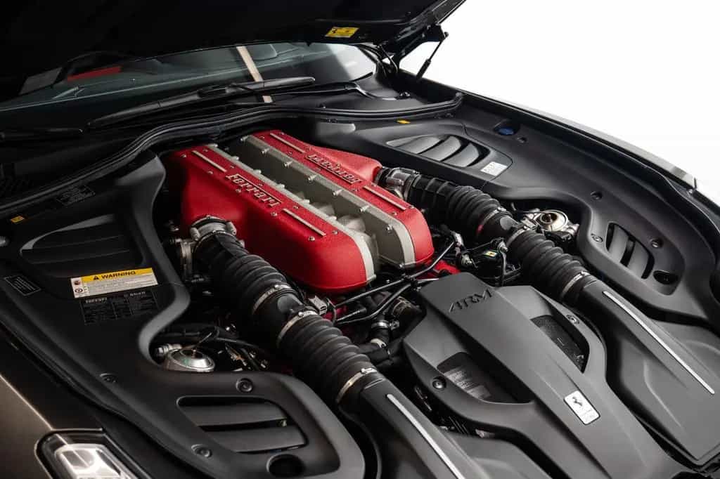 Ferrari GTC4 Lusso V12 /JBL/Camera/Lift 06/2018-photo-23
