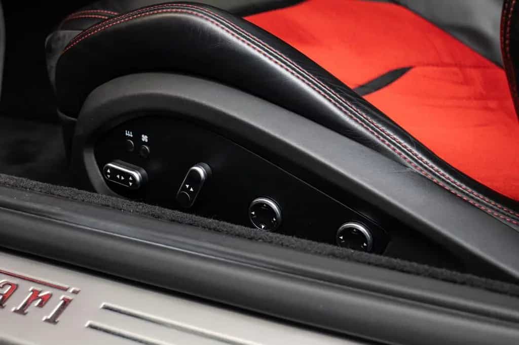 Ferrari GTC4 Lusso V12 /JBL/Camera/Lift 06/2018-photo-7