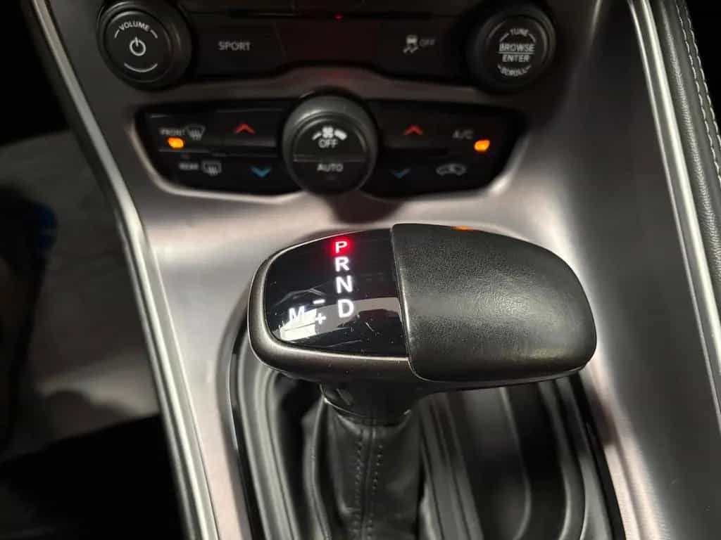 Dodge Challenger 3.6 SXT PDC LPG NAVI 10/2019-photo-12