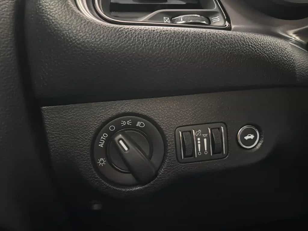 Dodge Challenger 3.6 SXT PDC LPG NAVI 10/2019-photo-14