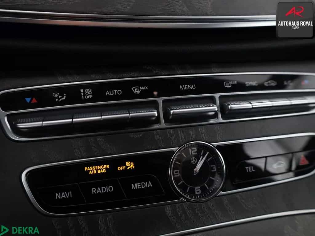 Mercedes-Benz CLS-Class 400 d 4M AMG NIGHT AIRMATIC KEYLESS,DISTRO 07/2018-photo-23