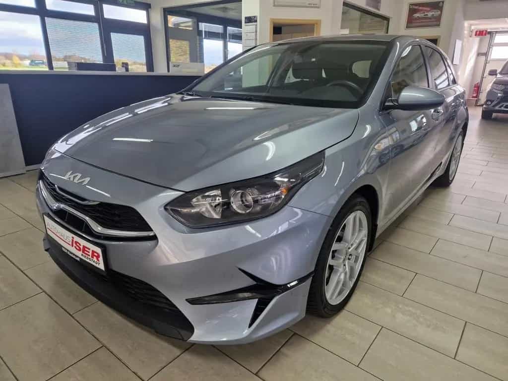 Kia Ceed Vision 1.5 T-GDI Temp Multif.Lenkrad DAB BT 03/2024-photo-1