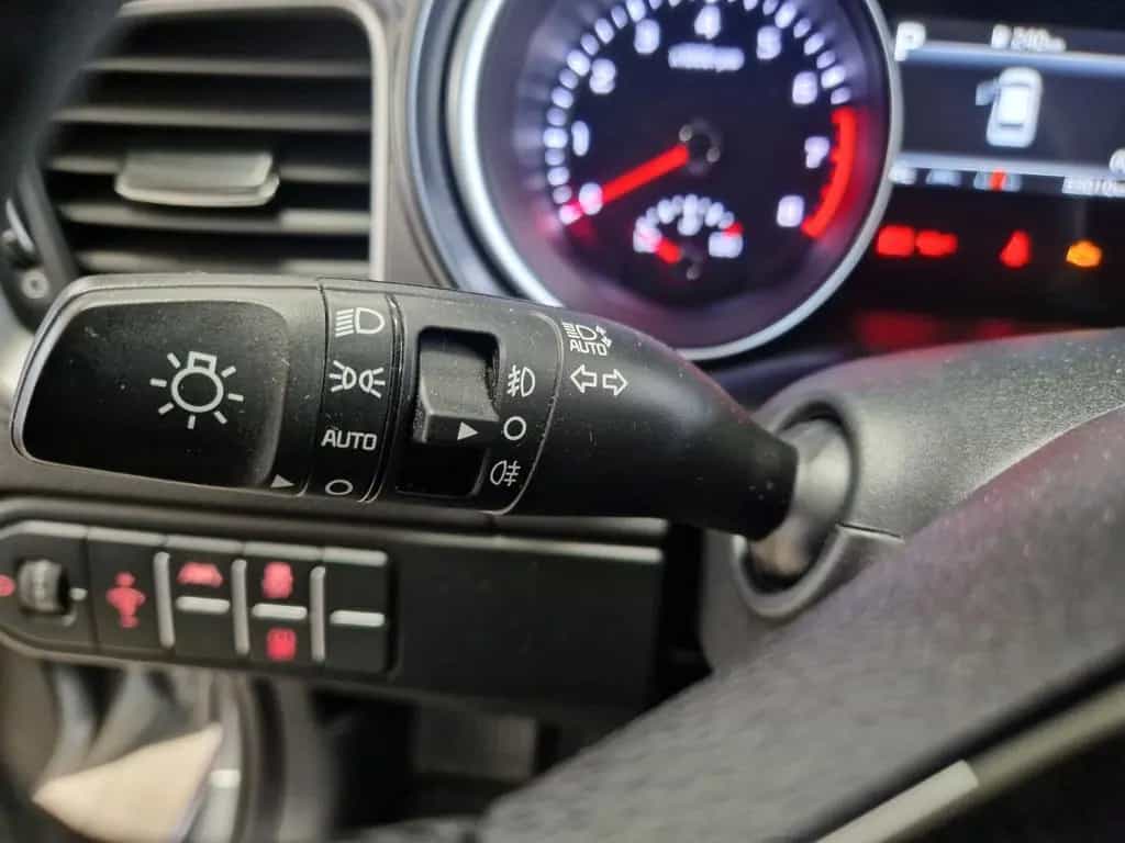 Kia Ceed Vision 1.5 T-GDI Temp Multif.Lenkrad DAB BT 03/2024-photo-10