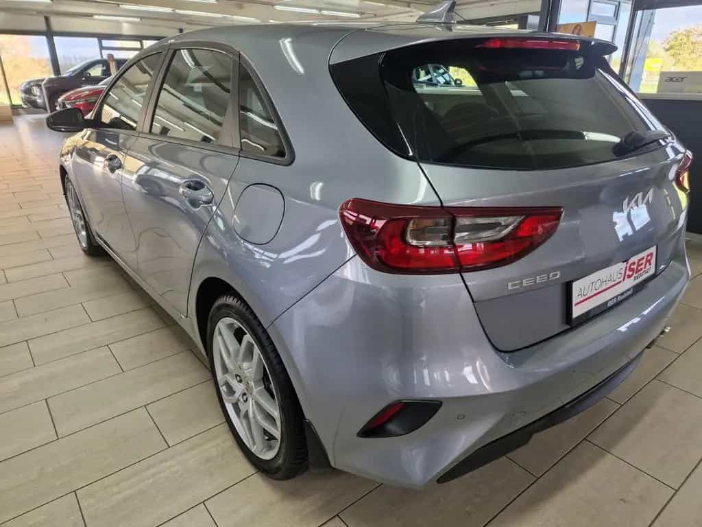 Kia Ceed Vision 1.5 T-GDI Temp Multif.Lenkrad DAB BT 03/2024-photo-6