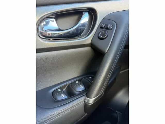 Nissan Qashqai 1.3DIG-T 160PS Tekna Bose BFS AHK Keyles 07/2019-photo-17
