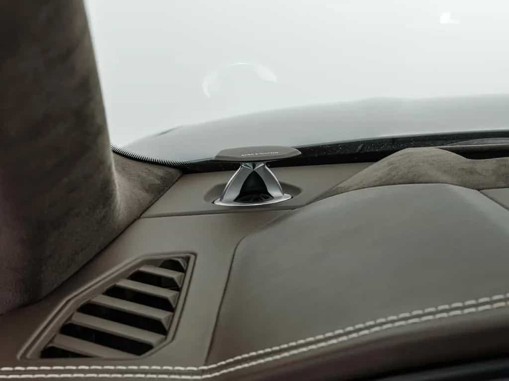 Lamborghini Urus 07/2020-photo-18