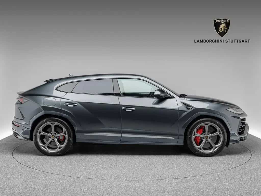 Lamborghini Urus 07/2020-photo-23