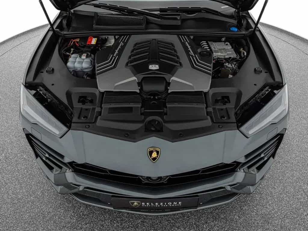 Lamborghini Urus 07/2020-photo-28