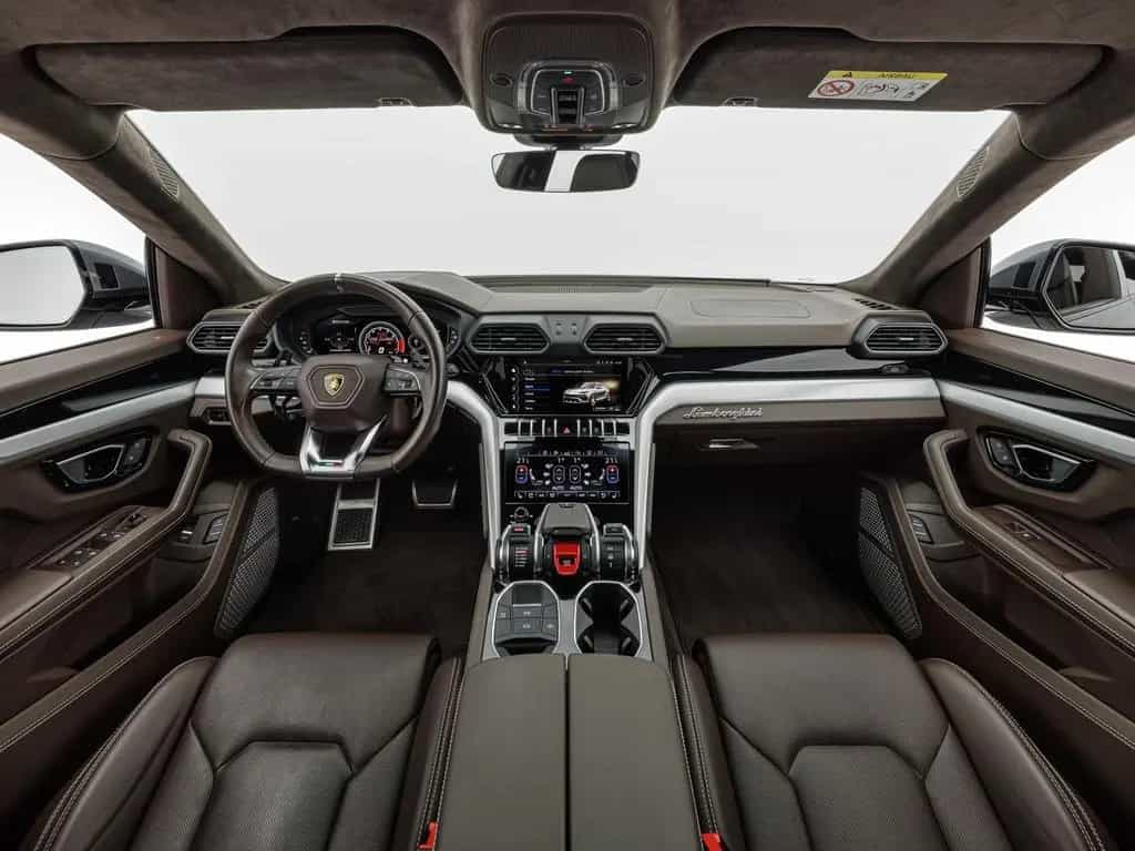 Lamborghini Urus 07/2020-photo-5