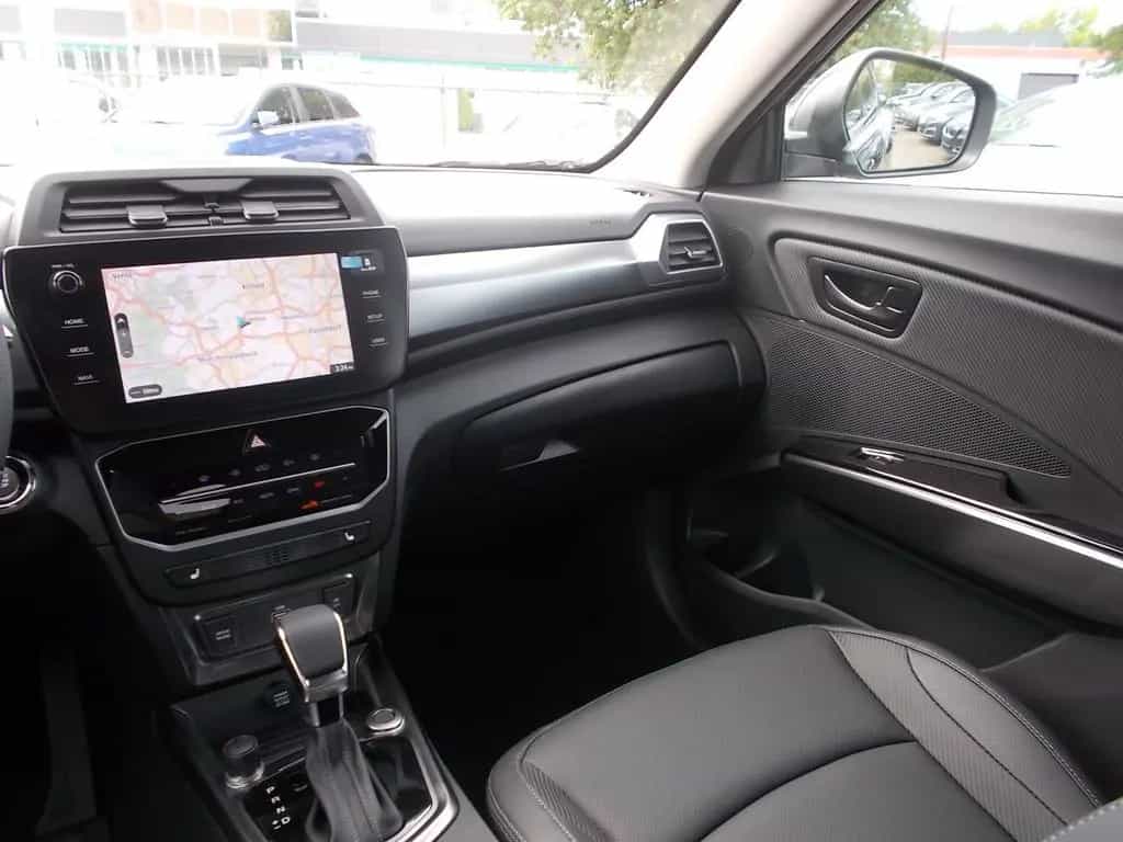 Ssangyong Tivoli Grand 1.5 T Blackline Navi Sitzh. LED 18" 01/2025-photo-17