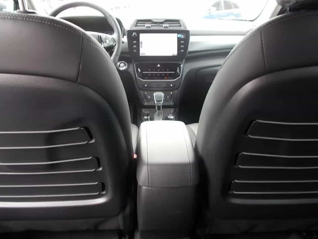 Ssangyong Tivoli Grand 1.5 T Blackline Navi Sitzh. LED 18" 01/2025-photo-18