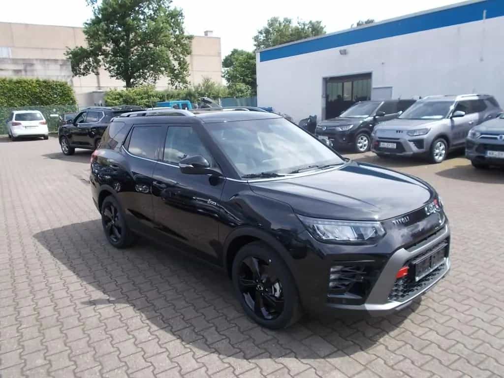 Ssangyong Tivoli Grand 1.5 T Blackline Navi Sitzh. LED 18" 01/2025-photo-2