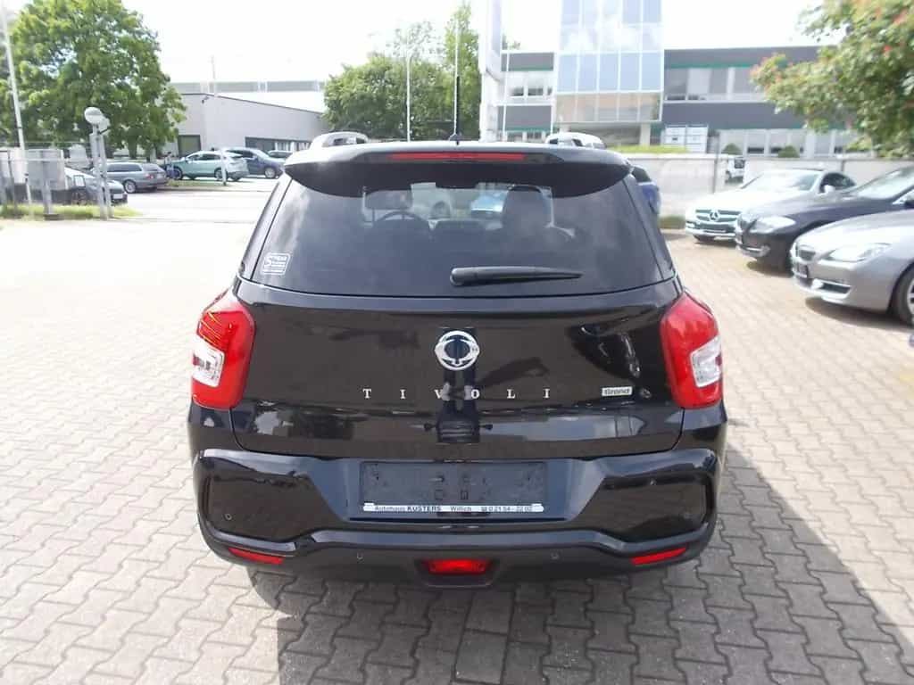 Ssangyong Tivoli Grand 1.5 T Blackline Navi Sitzh. LED 18" 01/2025-photo-5