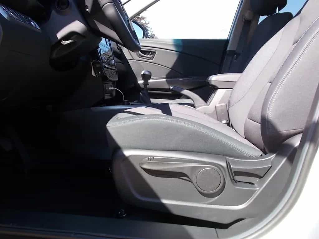Ssangyong Tivoli Grand 1.5 T Amber Klima Kamera PDC Tempom 01/2025-photo-15