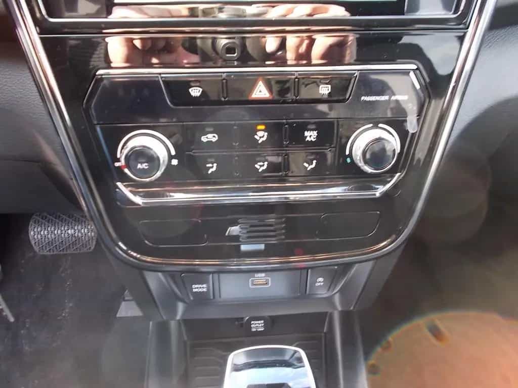 Ssangyong Tivoli Grand 1.5 T Amber  Automatik Klima Kamera 01/2025-photo-24