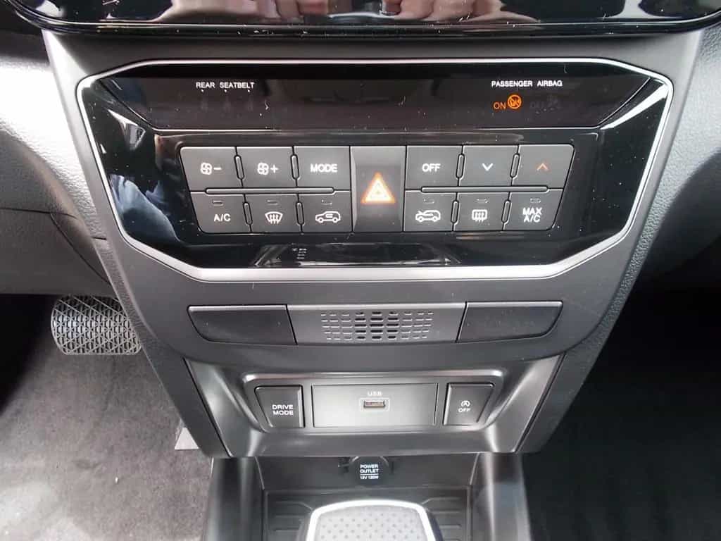 Ssangyong Tivoli Grand 1.5 T Amber  Automatik Kamera Mod24 01/2025-photo-24