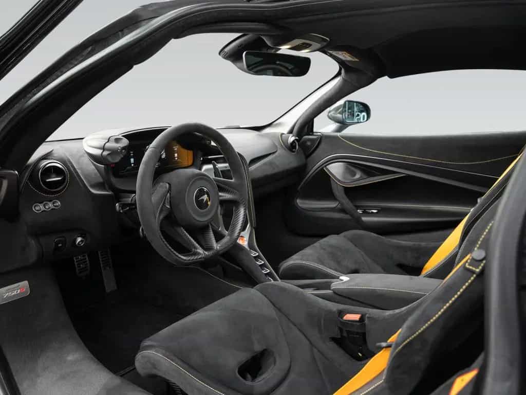 McLaren 750S Coupé | Titanium Harness Bar | Carbon 06/2025-photo-5