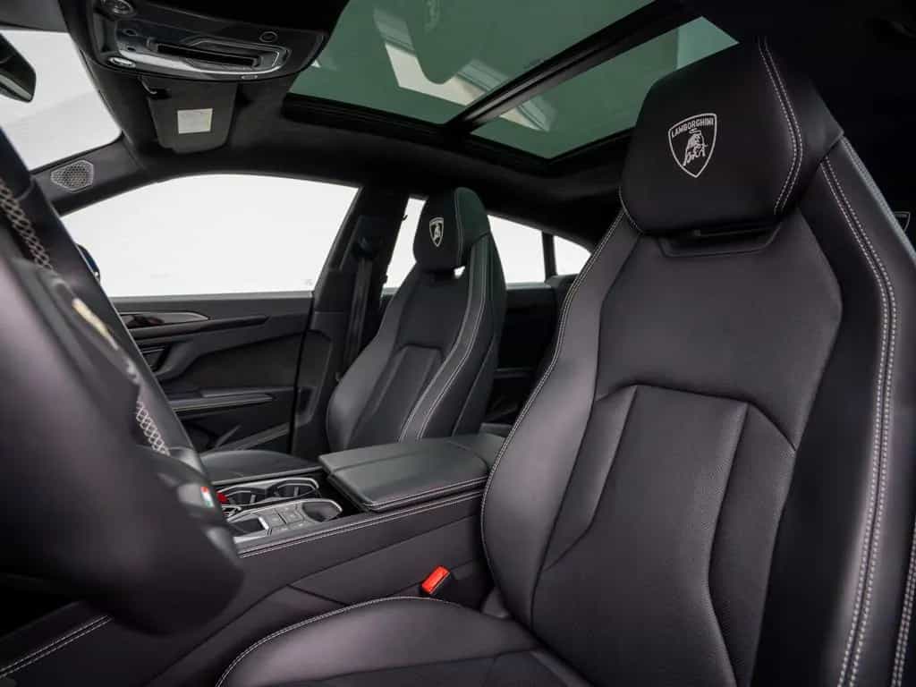 Lamborghini Urus S 23" B&O PANO MASSAGE NACHTSICHT PARK-ASSI 11/2023-photo-13