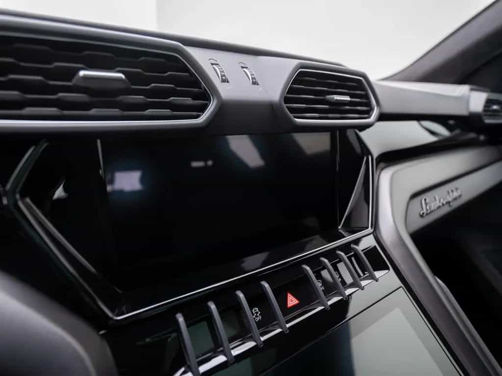 Lamborghini Urus S 23" B&O PANO MASSAGE NACHTSICHT PARK-ASSI 11/2023-photo-16