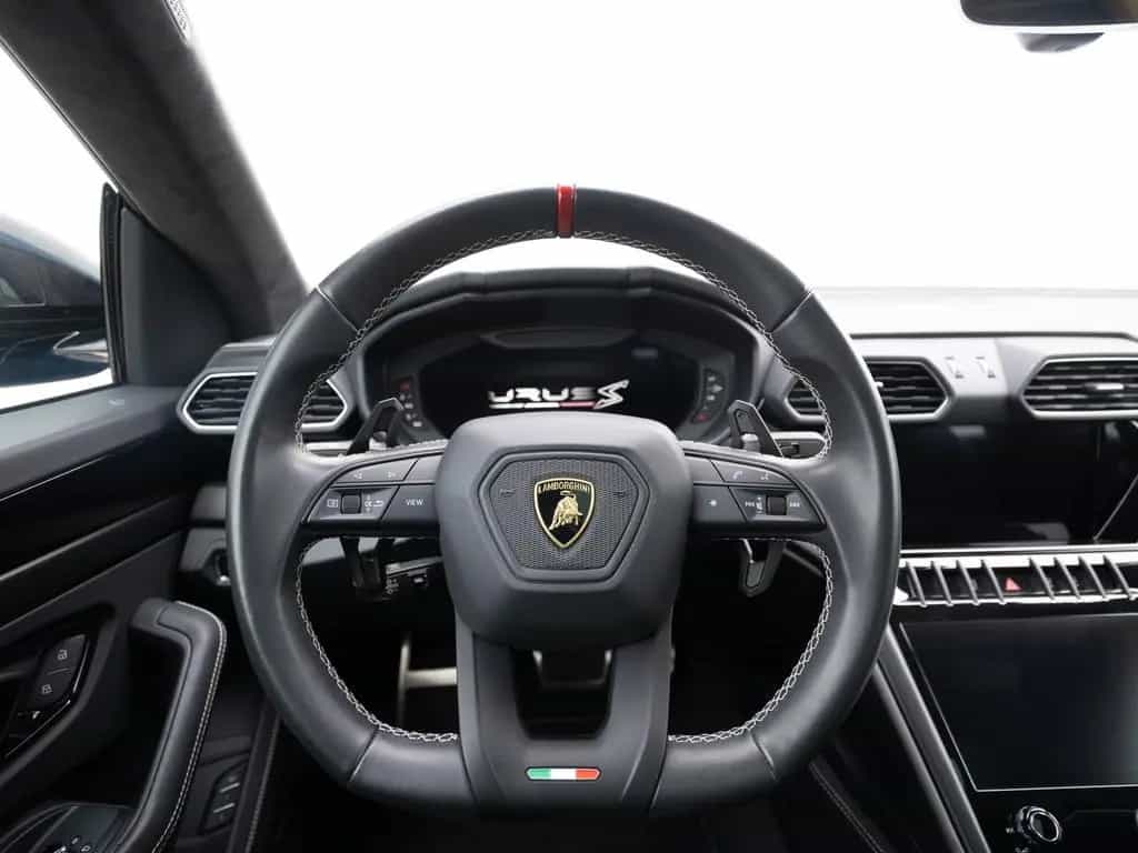 Lamborghini Urus S 23" B&O PANO MASSAGE NACHTSICHT PARK-ASSI 11/2023-photo-41