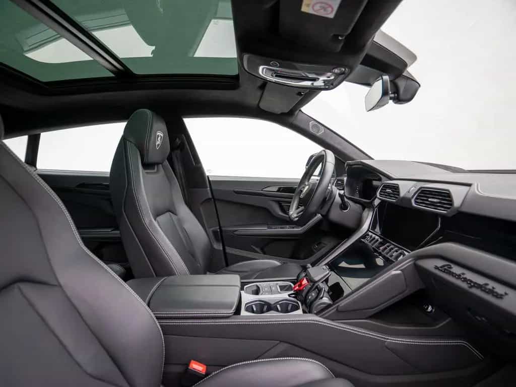 Lamborghini Urus S 23" B&O PANO MASSAGE NACHTSICHT PARK-ASSI 11/2023-photo-8