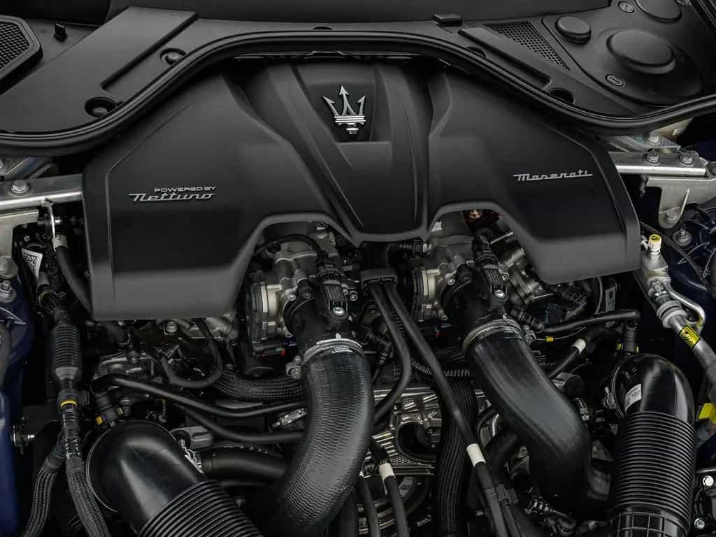 Maserati GranCabrio Trofeo FUORISERIE + TAGESZULASSUNG 08/2025-photo-26