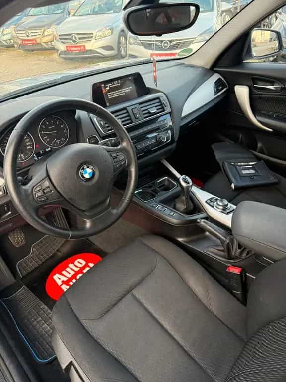 BMW 1 Series i Advantage Lim. 5-trg.*NAVI*SHZ*GRA*PDC*BT* 03/2016-photo-11