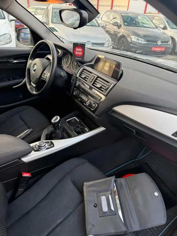 BMW 1 Series i Advantage Lim. 5-trg.*NAVI*SHZ*GRA*PDC*BT* 03/2016-photo-16